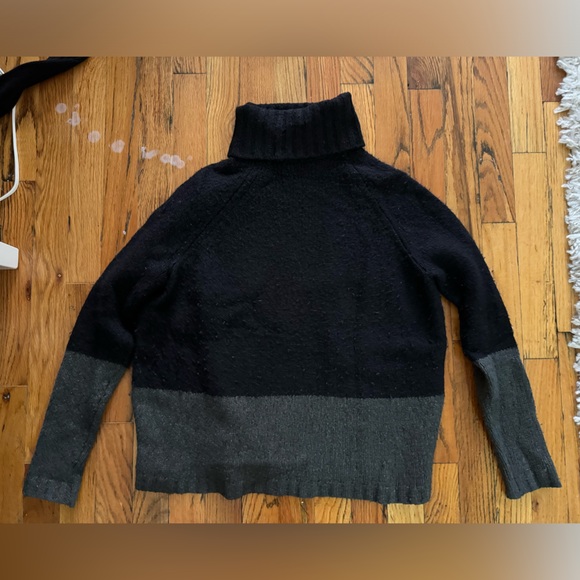 VINCE color block turtleneck sweater - Picture 5 of 5